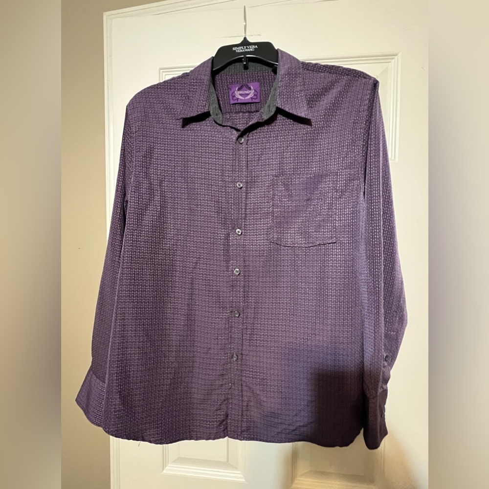 Men’s Bruno New York purple button down shirt size L